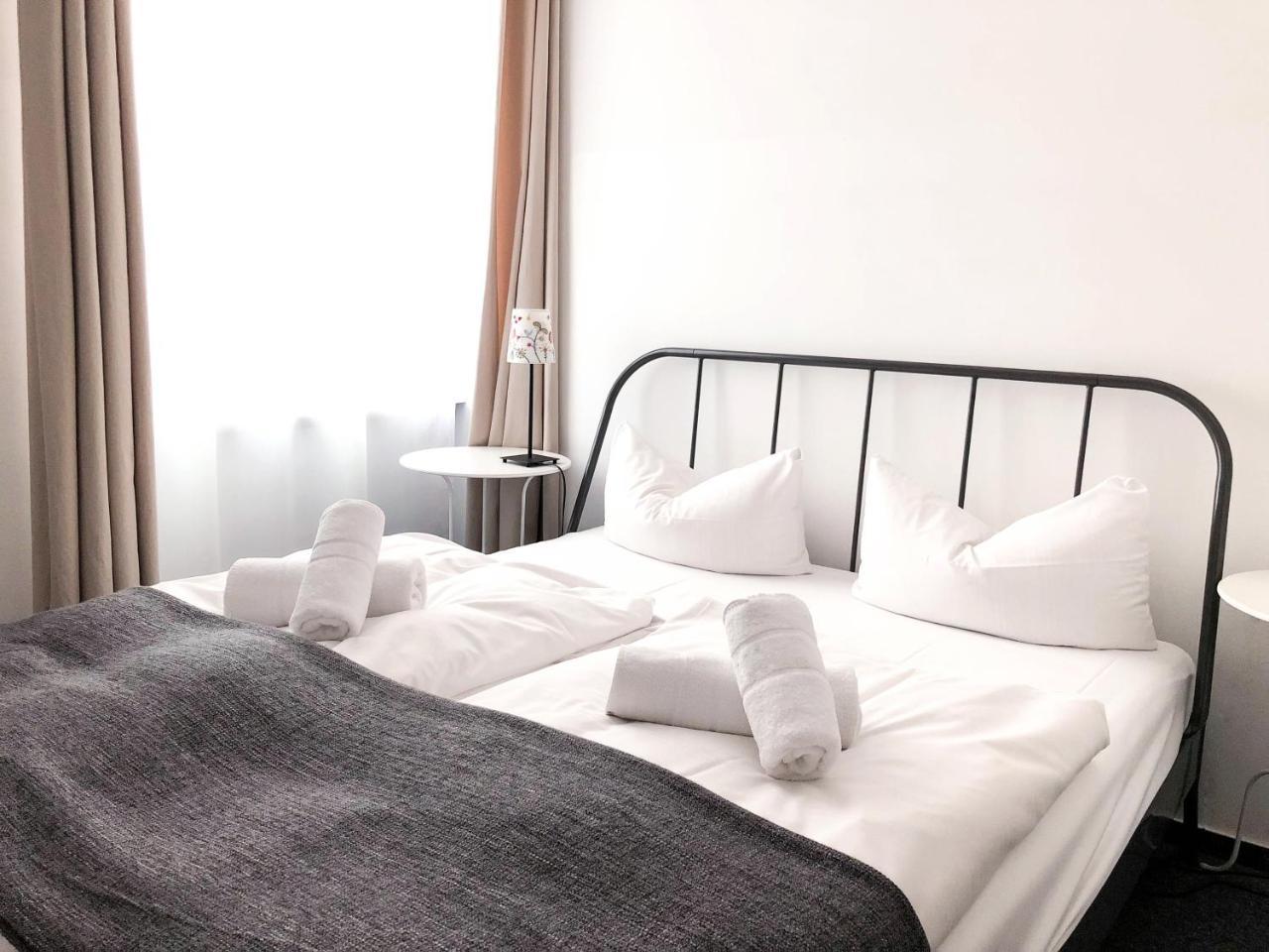 Pension Absolut Berlin Exterior photo